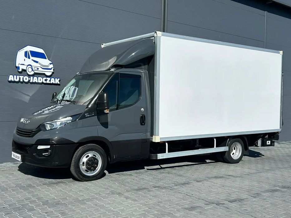 Iveco Daily 40C18 35C18 3.0 HPI Hi-Matic Kontener 9 palet + winda 1000kg + drzwi boczne **Tylko 198tyś. km.**KLIMA**Serwis**Sprowadzony**  **DMC 3,5t**Prawo jazdy kat. B**