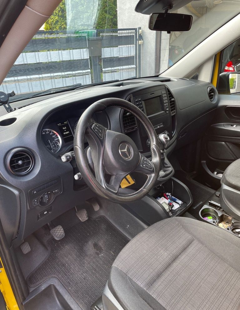 Продам Mercedes-Benz Vito 1.6