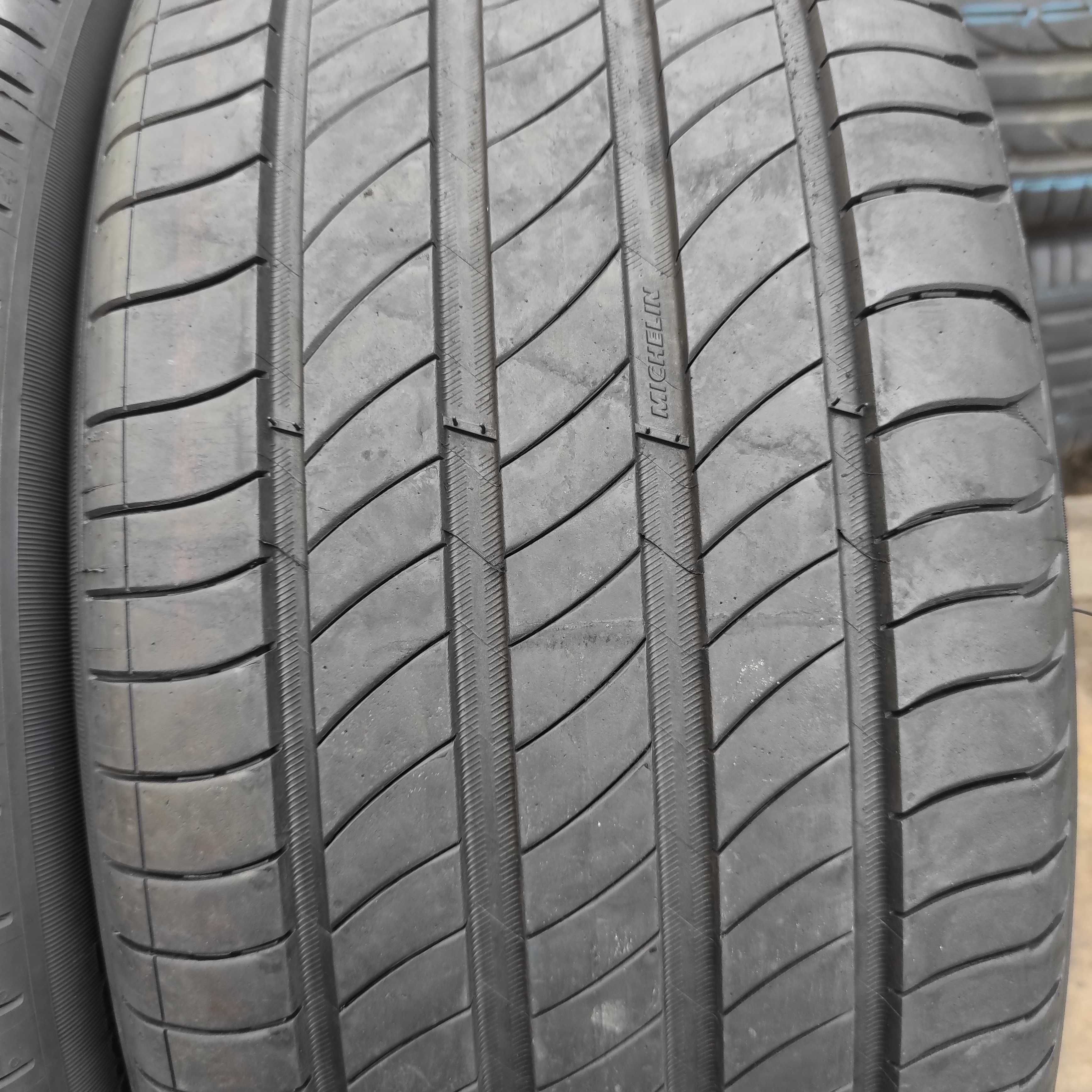 lato Michelin 235/50/19 z 2021r 6.3mm