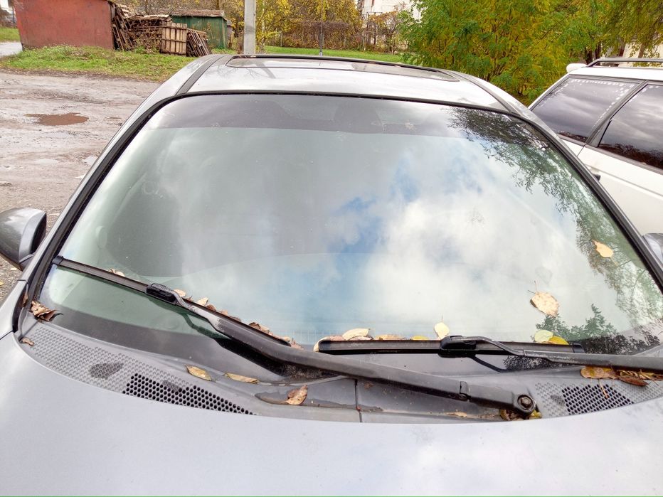 Продам на розбор нисан премьера универсал газ бензын 2 л