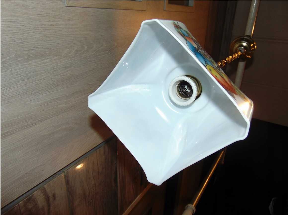 Secesyjna lampa,zwis mosiężny na łuskach wys.61 cm.