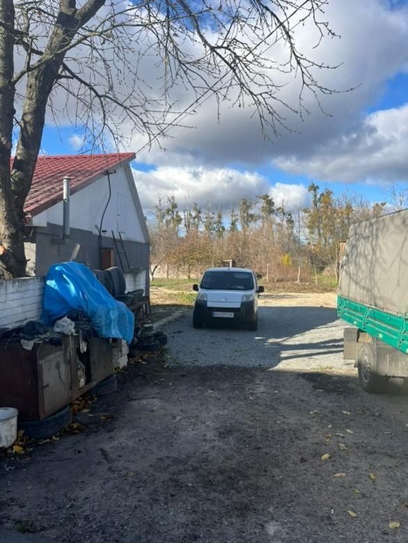 Продам будинок 44 кв м. 14соток землі