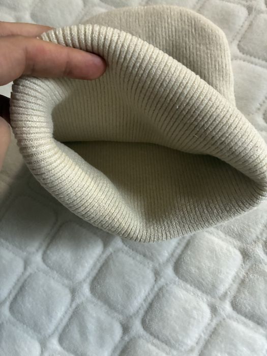 Шапки 2 шт. Зимова та на осінь-весну