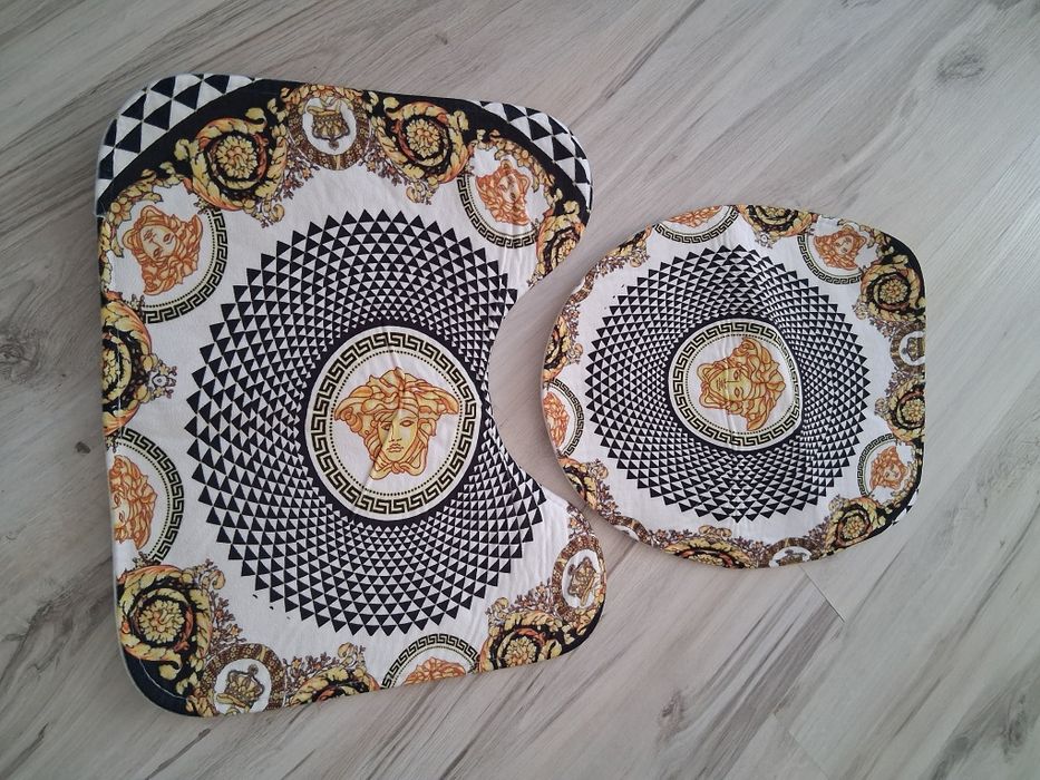 Zestaw dywaników łazienkowych Versace