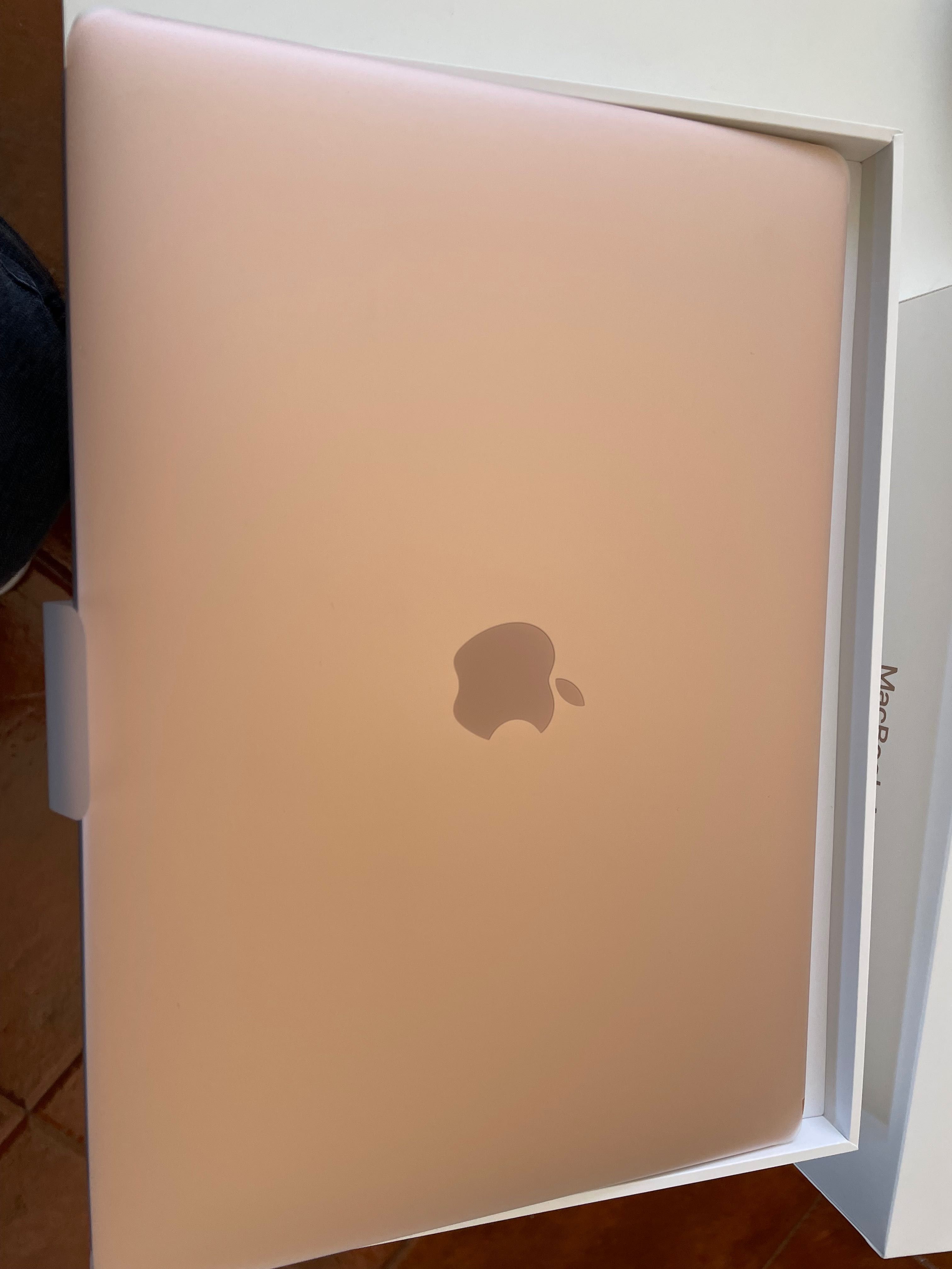 MacBook Air 13 Rose Gold