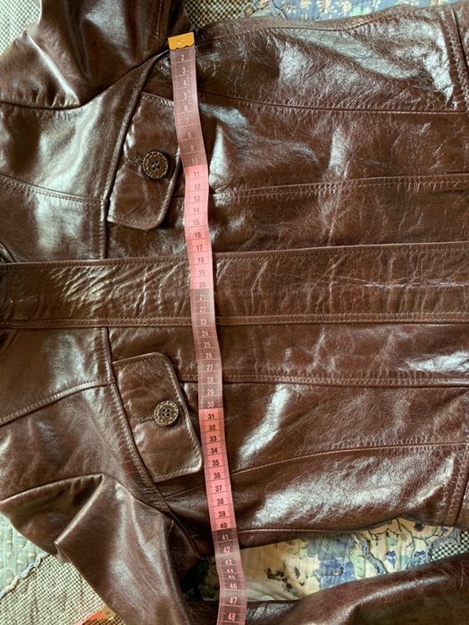 Куртка женская кожаная..
