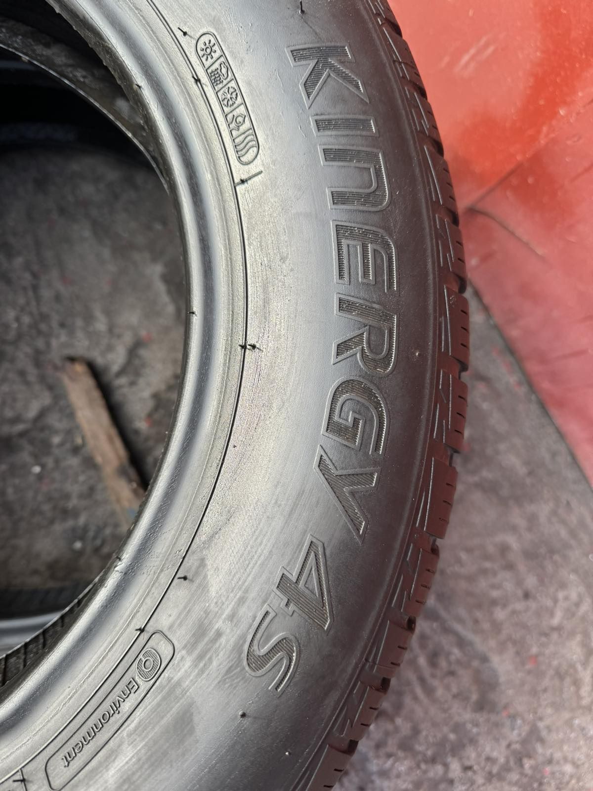 Шини пара 2 шт 165/70 R14 Hankook kinergy 4s.Всесезонні.