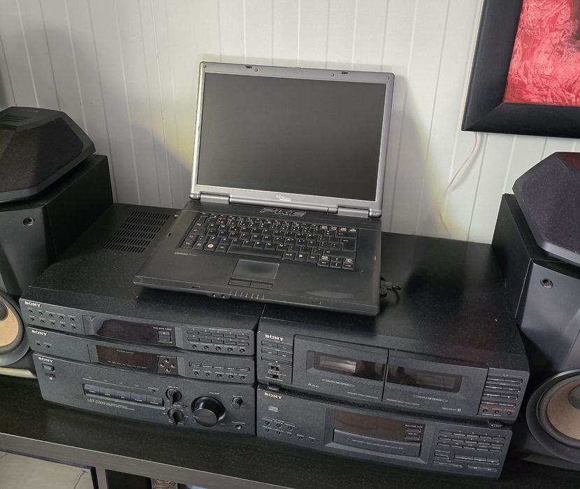 Aparelhagem Sony LBT-D309 + Portátil Fujitsu Siemens