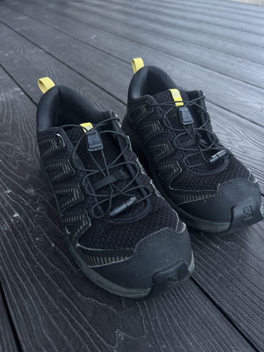 Salomon кросівки