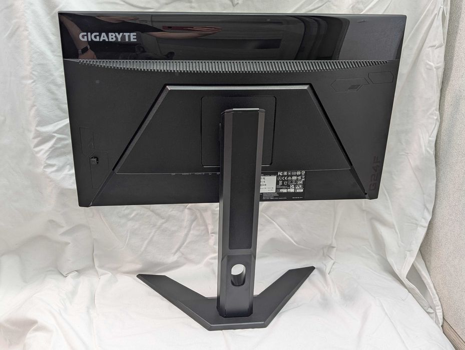 Продам 2 монітори Gigabyte G24F — стан ідеальний!