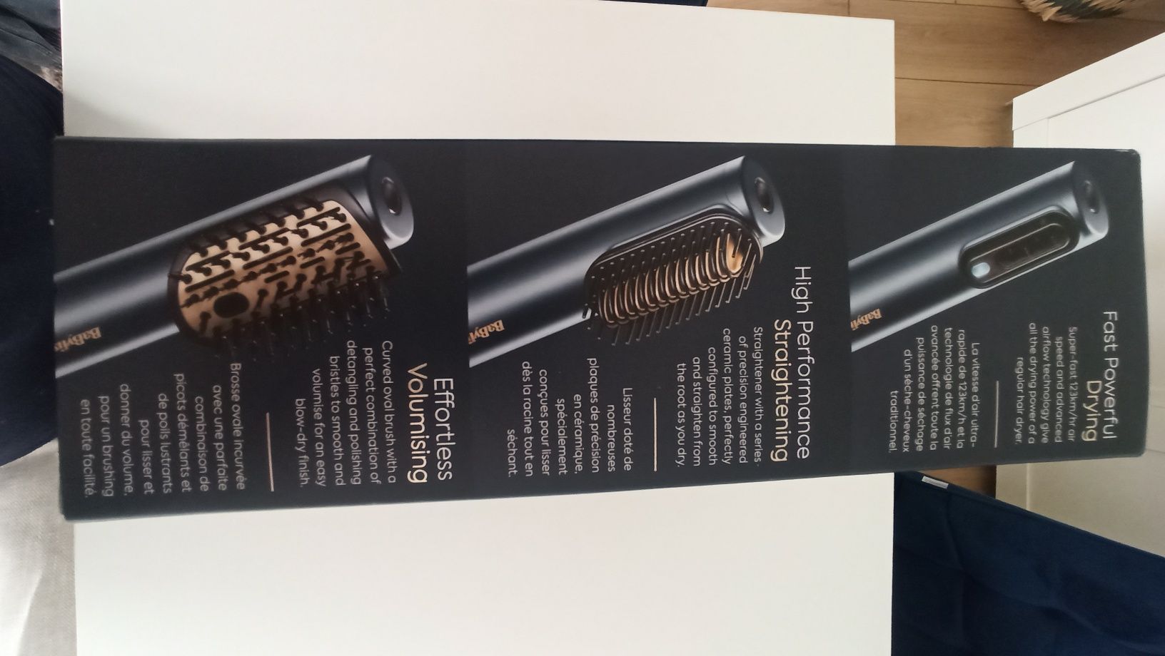 Suszarka BaByliss Air Wand do stylizacji i prostowania włosów.