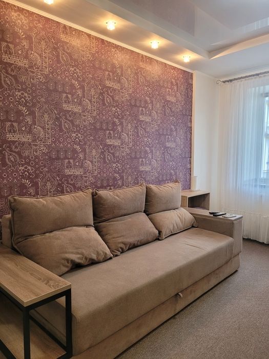 Оренда 1 км.кв.Нац.Гвардії (міст.Паркове),поряд Центр,парк,озеро,є все