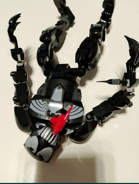 Figurka superbohatera Marvel venon klocki