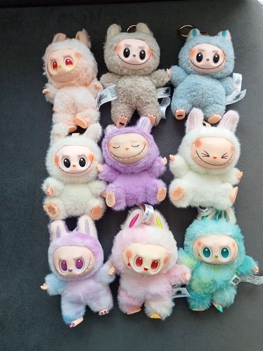 Лабубу Labubu різні серії, Вакуку