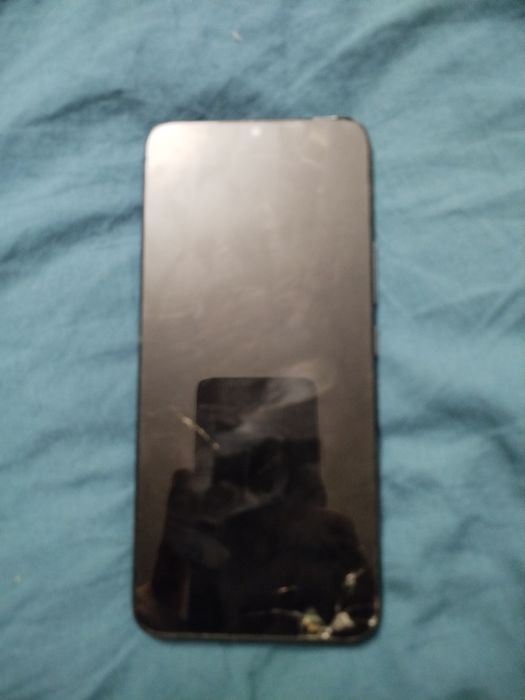 Infinix  продам ціна 1100 стан на фото