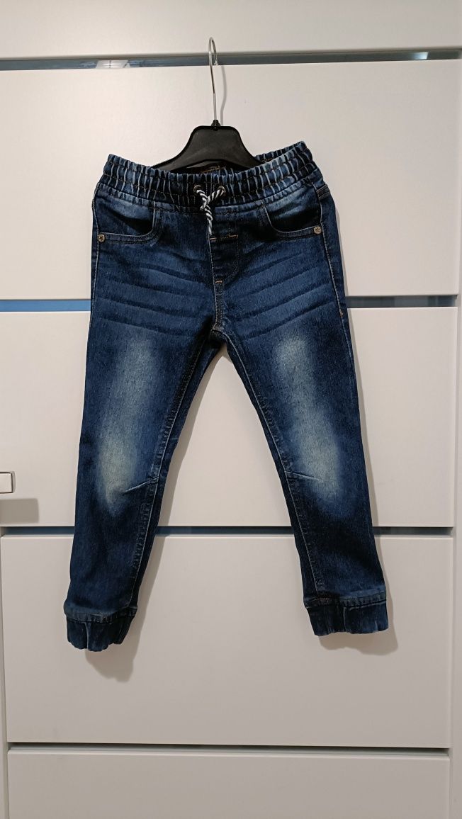 Spodnie jeansowe 104
