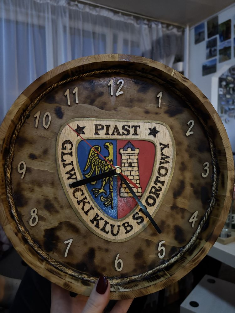 Ręcznie robiony zegar Piast Gliwice