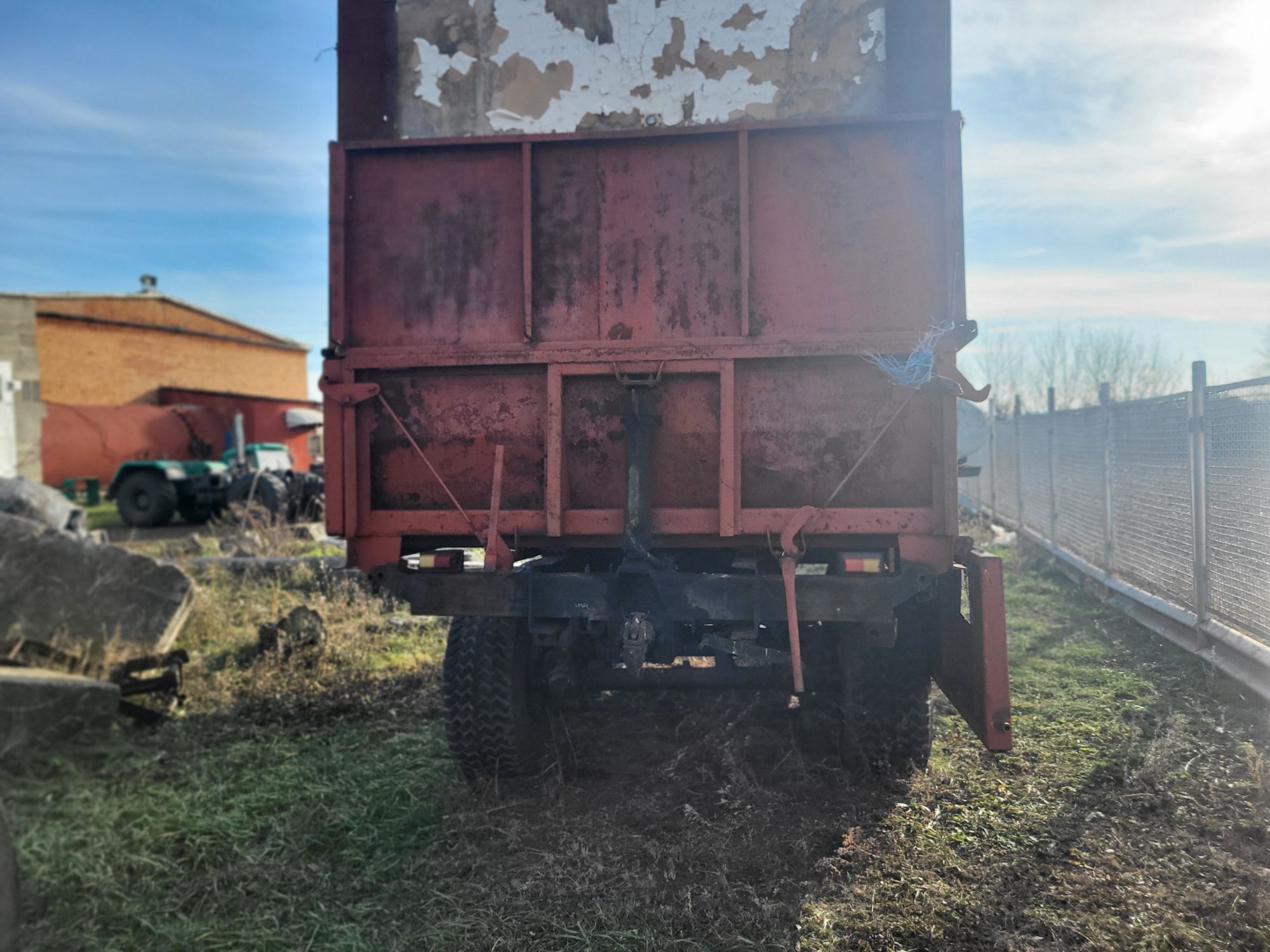 Продам причеп 1птс9