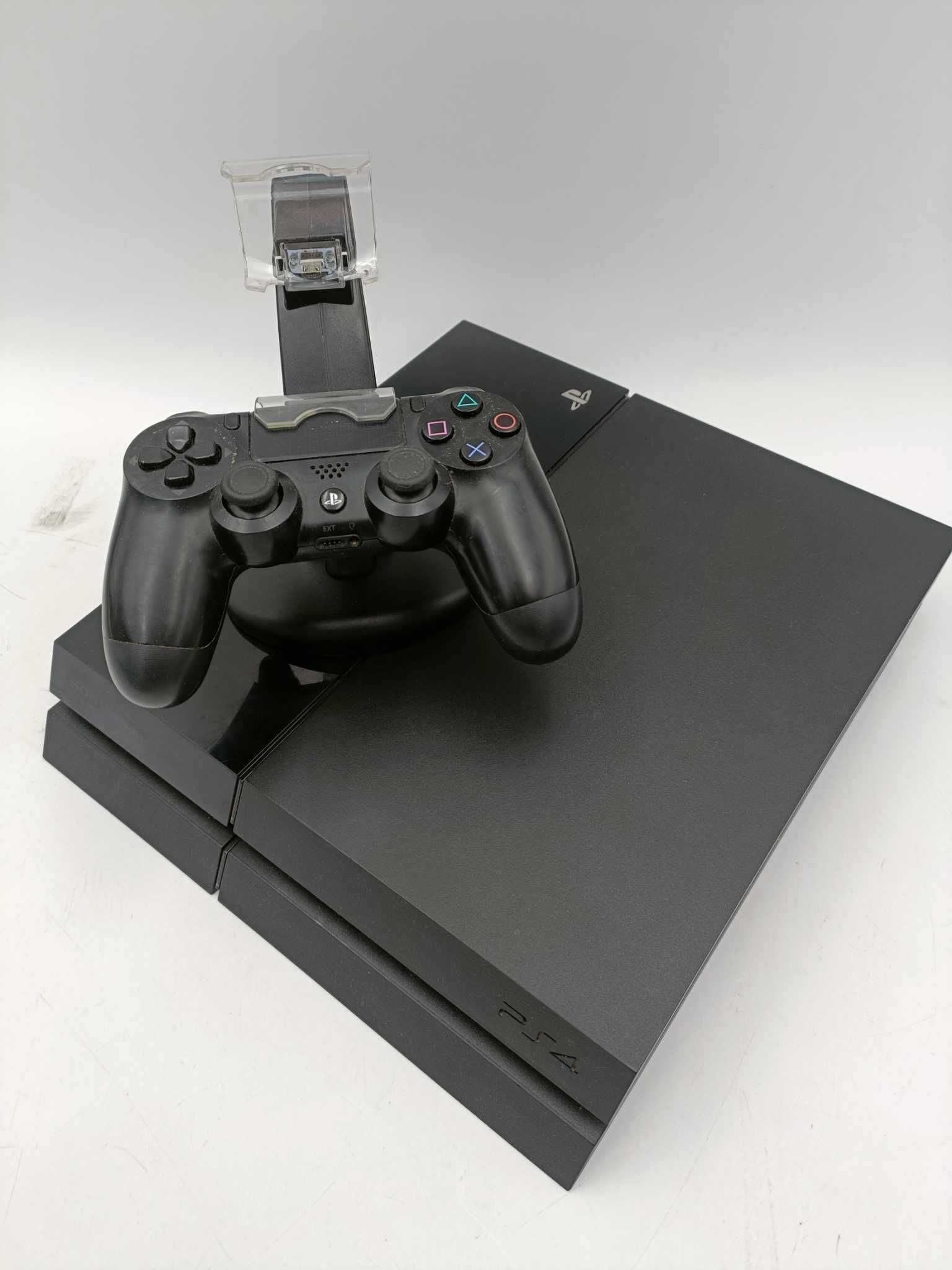 Konsola Sony PlayStation 4 CUH-1116A + Pad I ładowarka