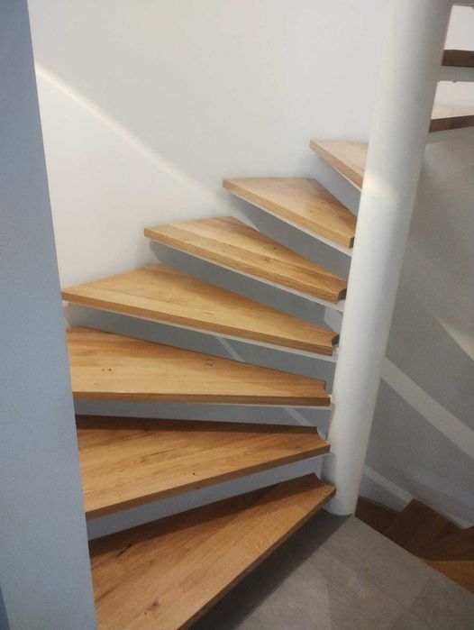 Stopnie dębowe.Grubość 38/40 mm.