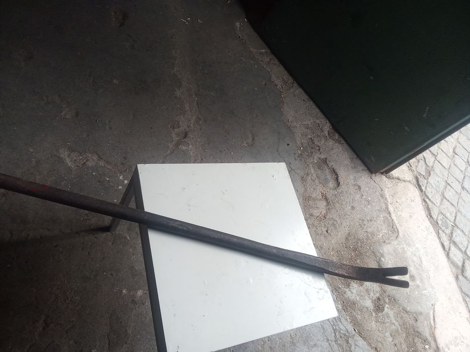 Arranca pregos. Rubosto. Construção civil ou metalúrgica.