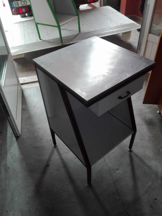 Módulo c/ gaveta para check out 500x500 mm