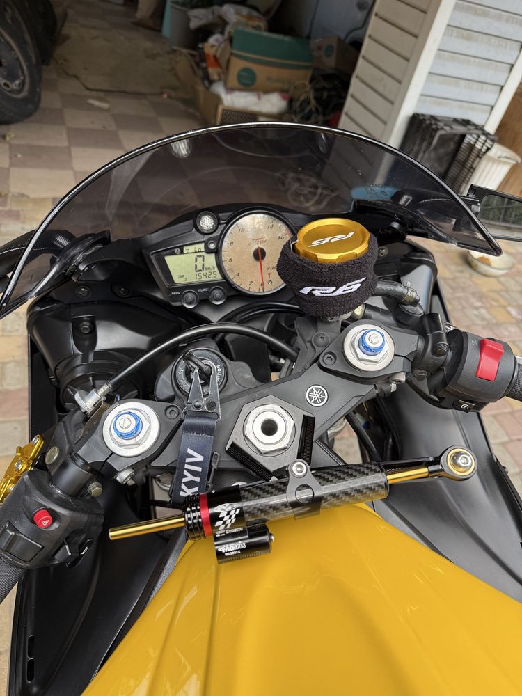 Yamaha R6 2005 року yoshimura оригинал