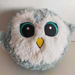 Animal de peluche coruja branca e cinza