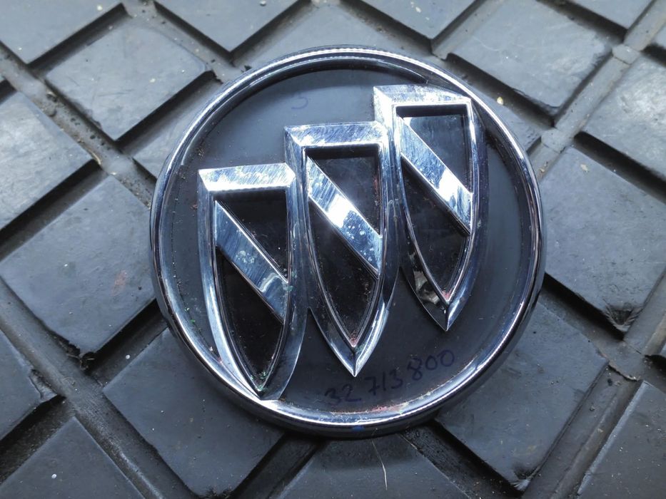 LOGO PRZYCISK KLAPY TYLNEJ OPEL ASTRA J IV HB 39061716