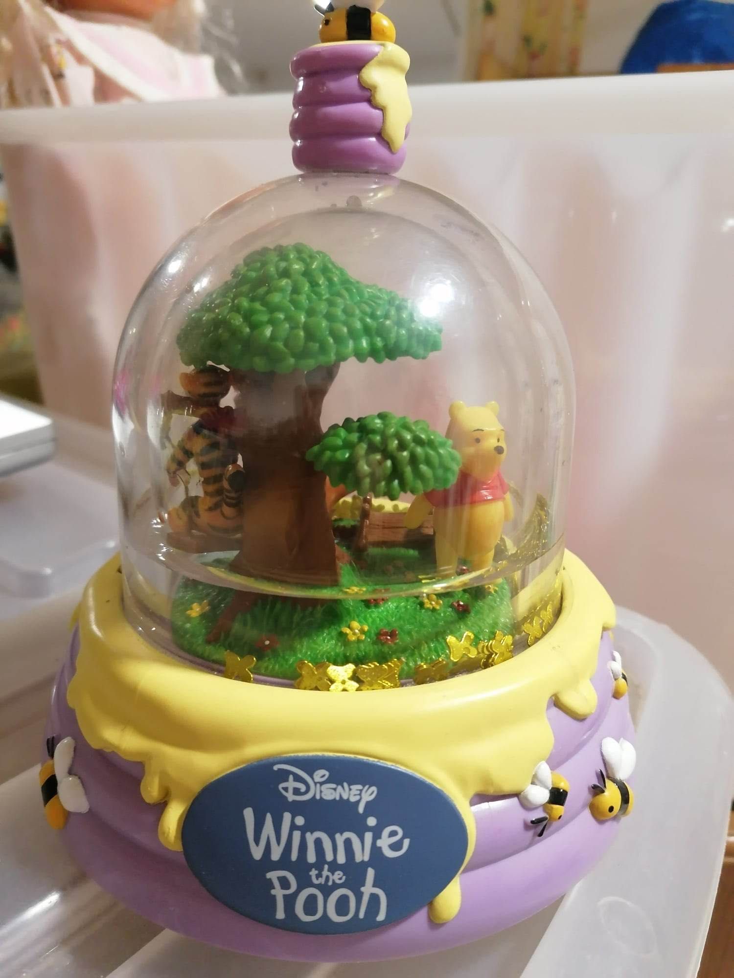 Miniatura Winnie the Pooh em Globo