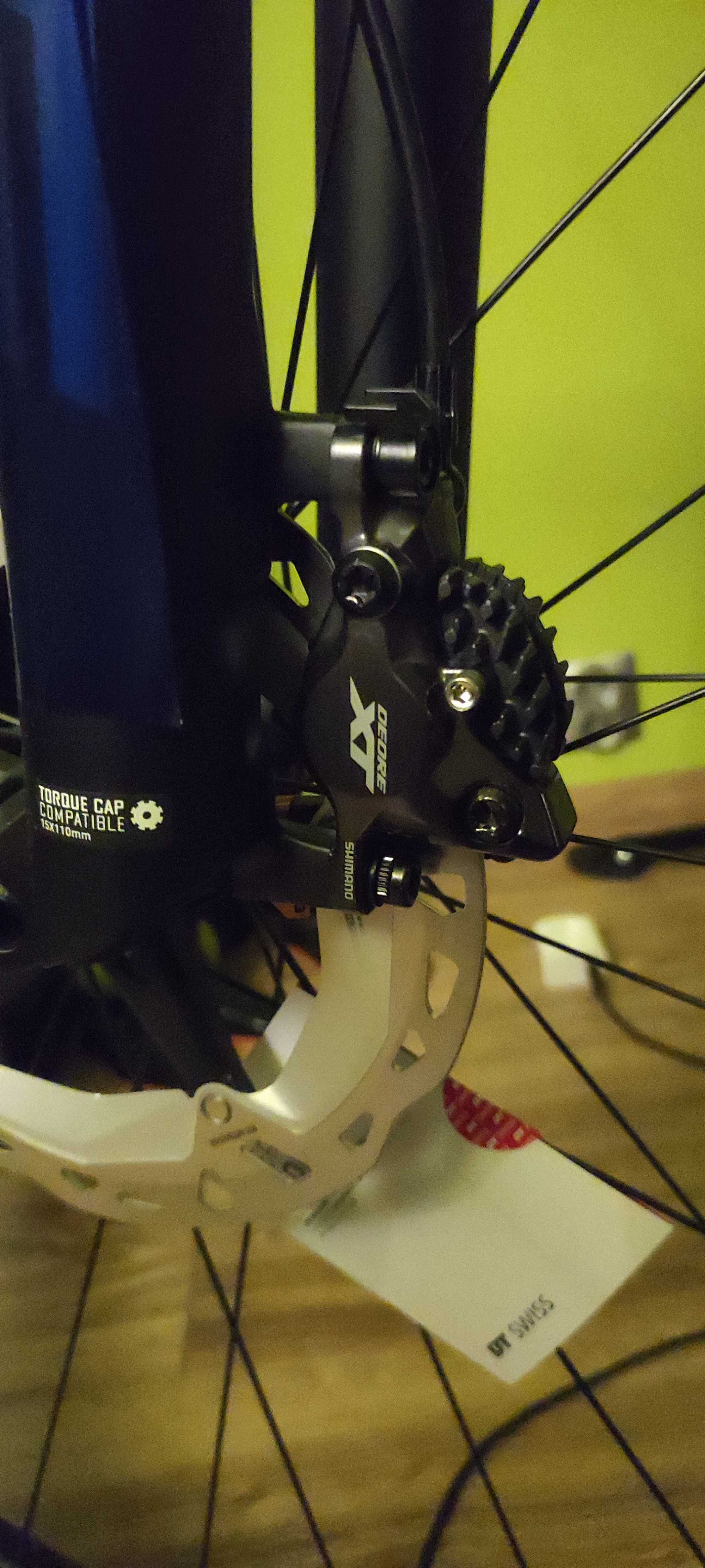 Hamulec Shimano BR-M8100 J03A BL-T8100 SM-BH90
