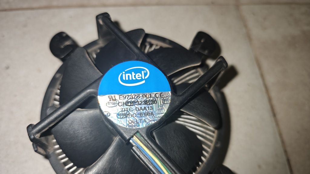 Процесор Intel Core i5-3570K + Кулер