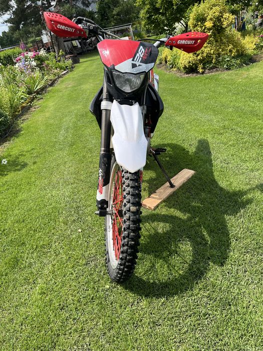Cross Barton nxt 250