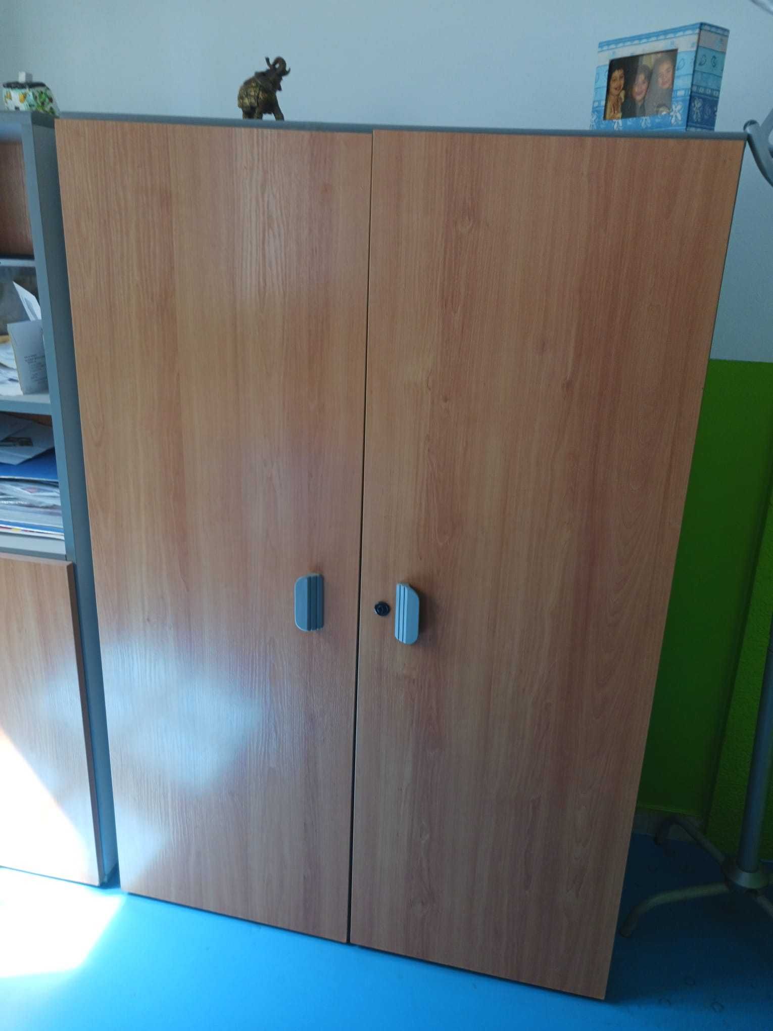 Secretaria para escritorio