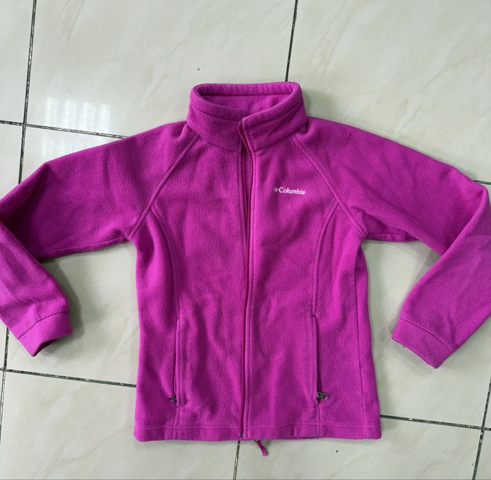 Яркая флисовая  розовая кофта Columbia для девочки 10-11 лет М