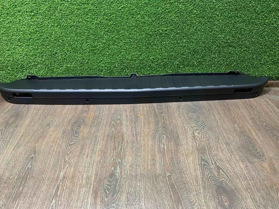 Бампер задній новий Рено Трафик 2014-2019 Опель Виваро Задний Бампер