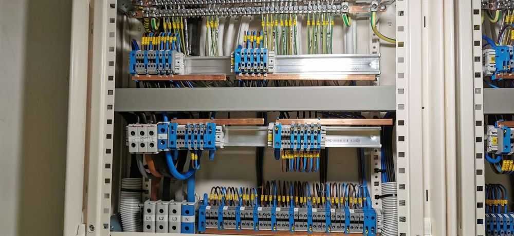 Elektryk Instalacje elektryczne Instalacje fotowoltaiczne automaty