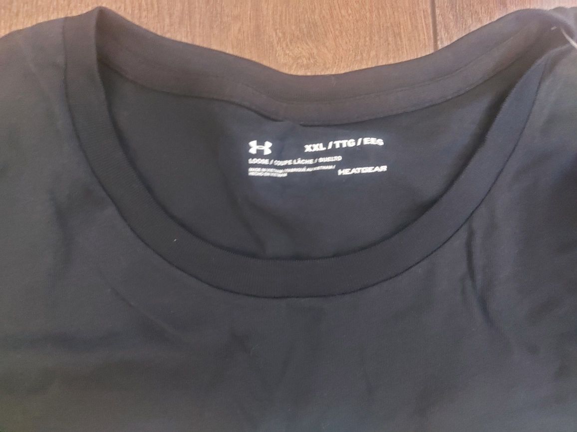 Предлагаю новую фирменную футболку Under Armour 2XL из Нидерландов!