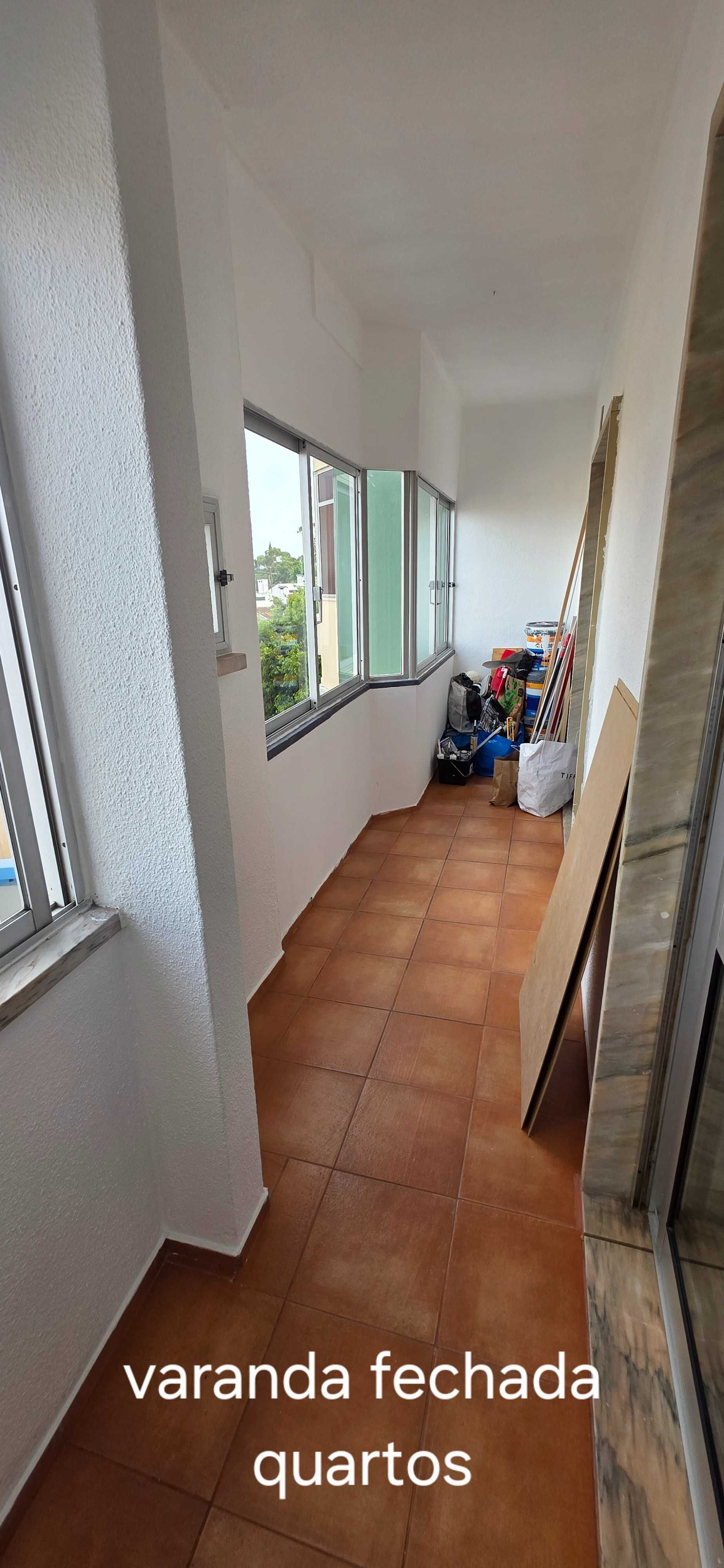 Apartamento t2: Luminosidade e localização previgiliada