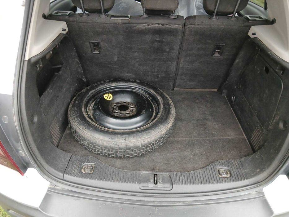 шевроле трекер 2013 год