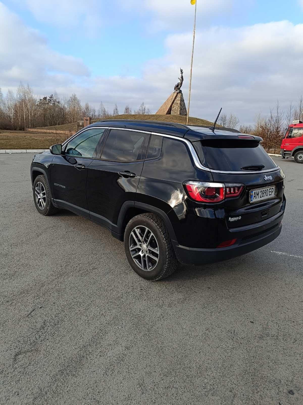 Продам Jeep Compass