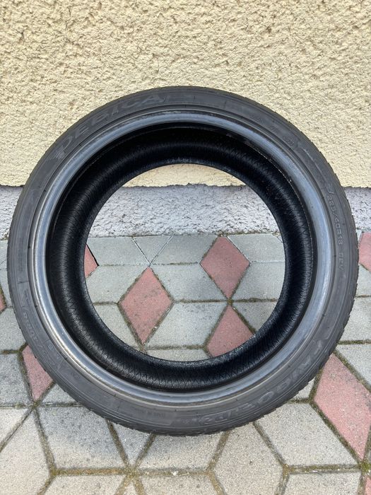 Продам шини зимові debica frigo hp2 225 40 r18 92v