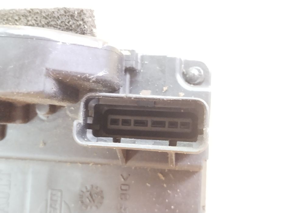 Nissan Titan 2004-2015 замок двери передней правой