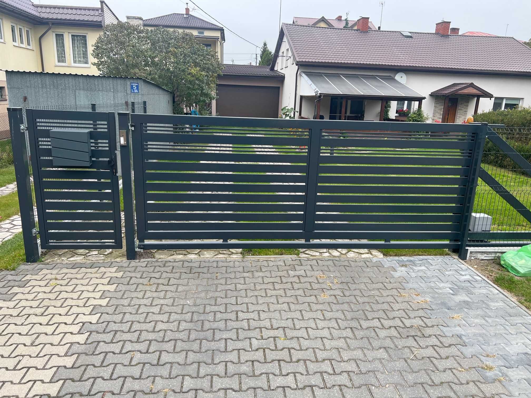 panel fi 4 153 ocynkowany malowany proszkowo