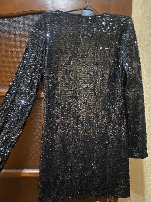 Плаття нарядне в паєтку