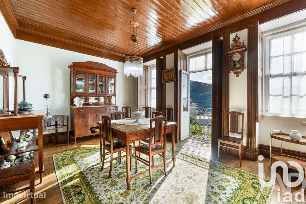 Quinta T8 em São Martinho de Mouros de 558 m2