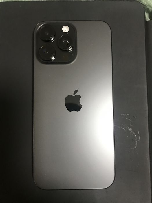 iPhone 16 pro max, 256 Black Titanium