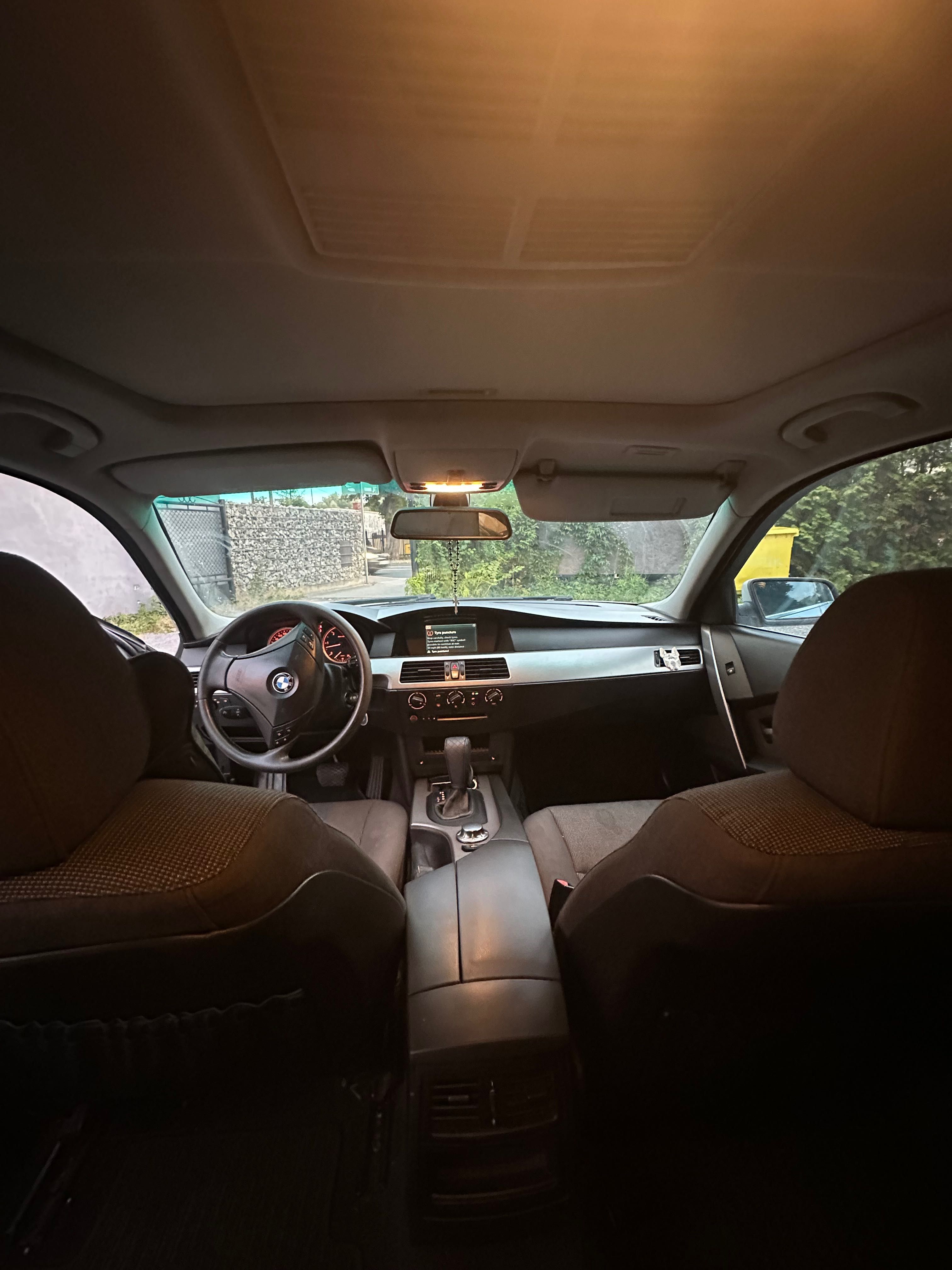 BMW E60 2.5 2004