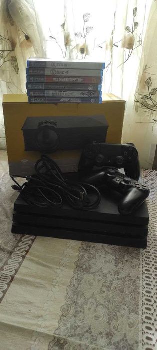 PlayStation 4 Pro 1Tb.+Проектор