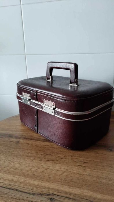 Mala Necessaire Vintage em Pele